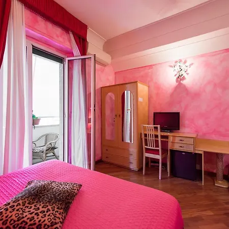 Rifugio Di 4* Rom