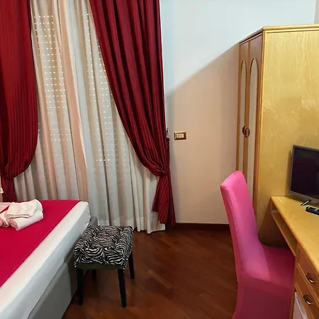 Rifugio Di Upon Metro B Pvt Bathroom Pvt Balcon Bed and breakfast 4*