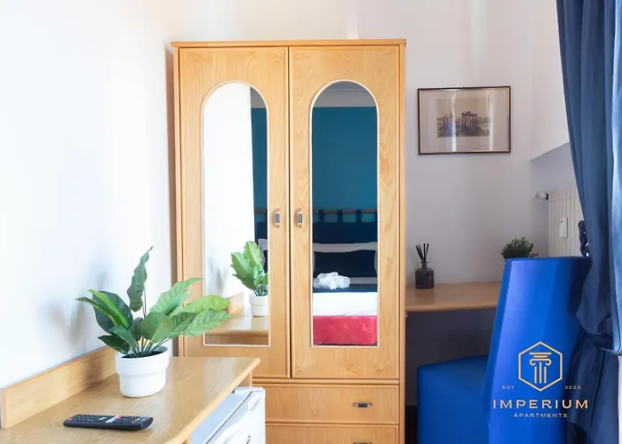 Rifugio Di - Upon Metro B, A-c, Pvt Terrace, Pvt Bathroom B&B 4*