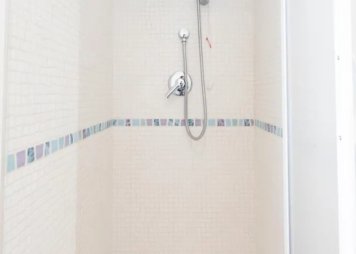 Rifugio Di - Upon Metro B, A-c, Pvt Terrace, Pvt Bathroom 로마