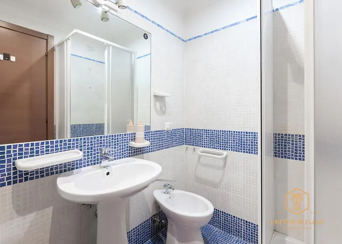 Rifugio Di - Upon Metro B, A-c, Pvt Terrace, Pvt Bathroom 4*